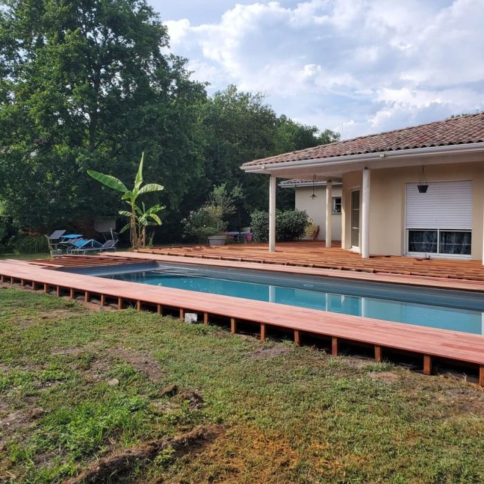 entourage piscine en bois